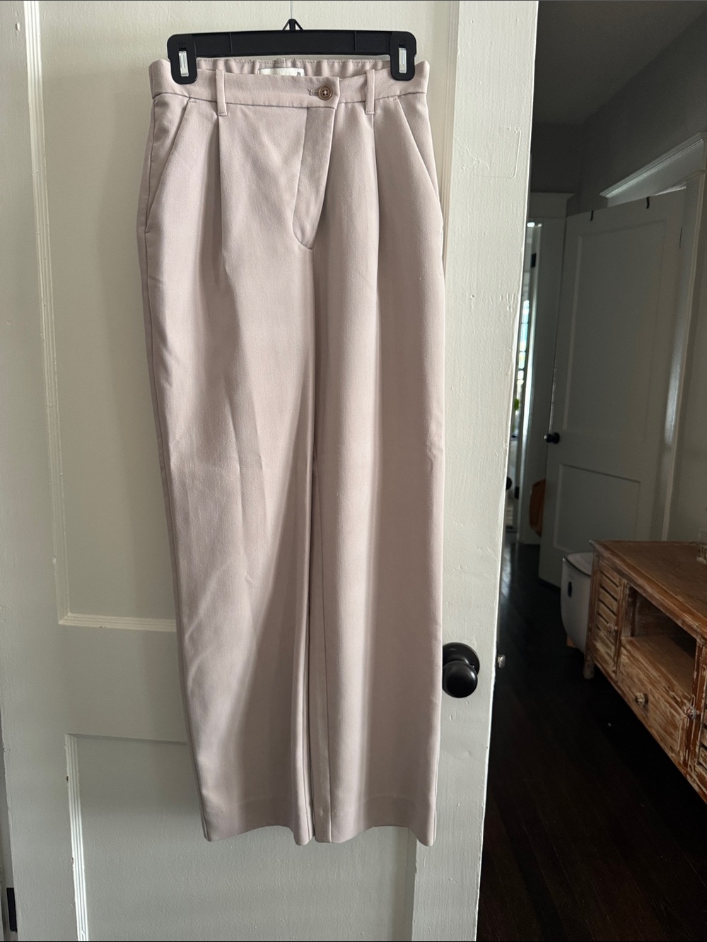 Women’s Wide-Leg Chinos in Light Beige